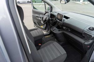 Behindertengerechter Opel Combo 1.2 T Life, Gebrauchtwagen, Passivfahrerumbau, Heckeinstieg, Sodermanns